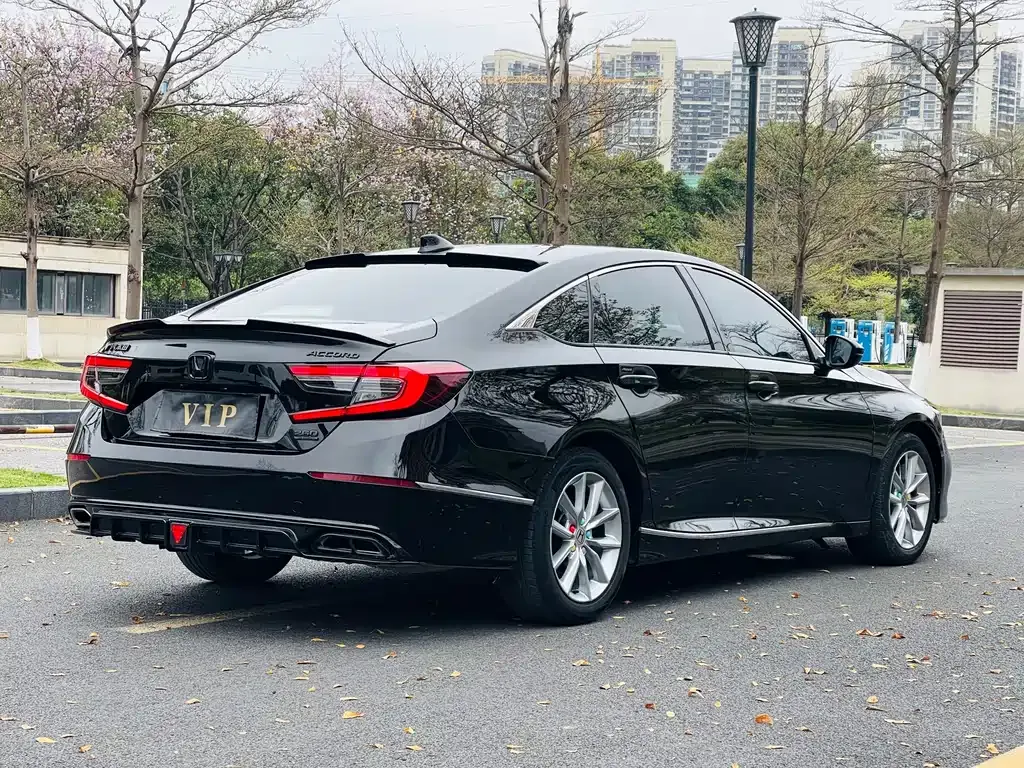 Honda Accord — фото 6