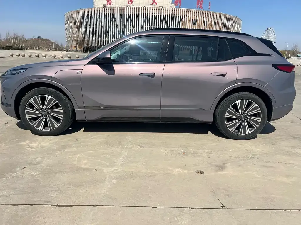 Buick E5 2023 из CN, фото 9