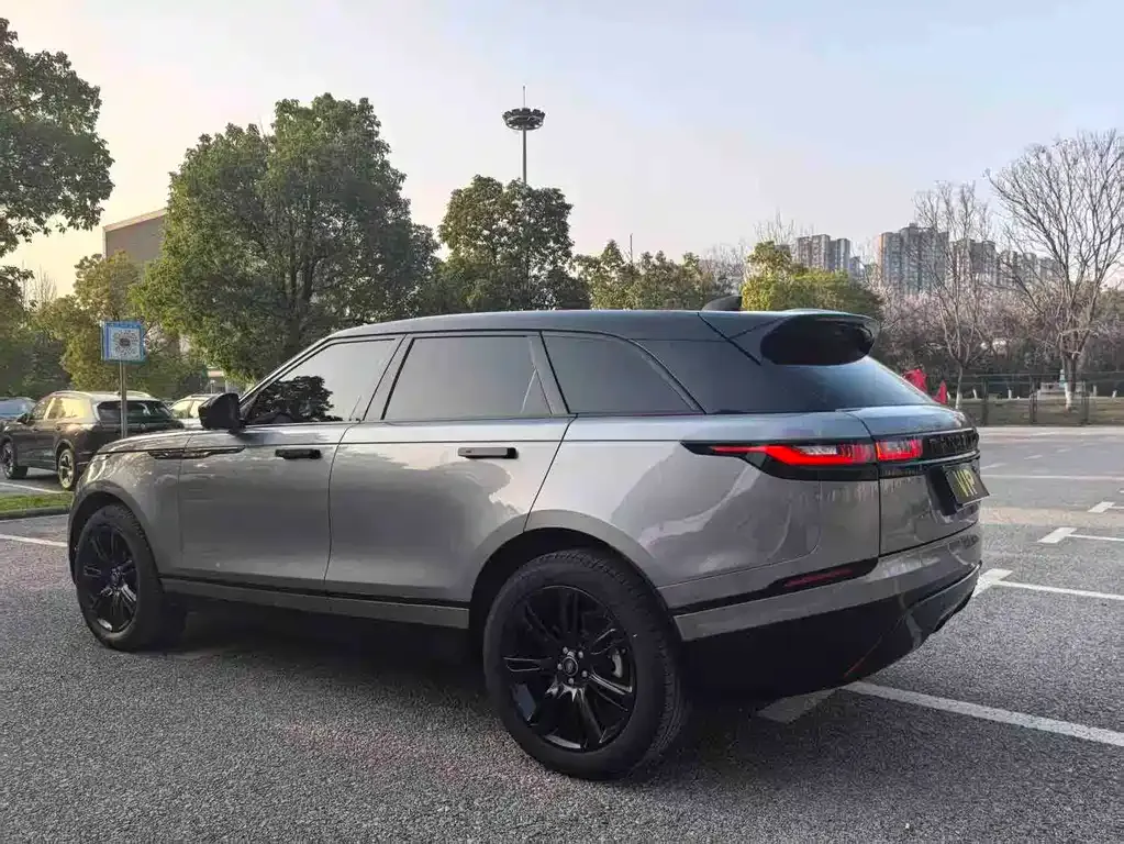 Land Rover Velar — фото 7