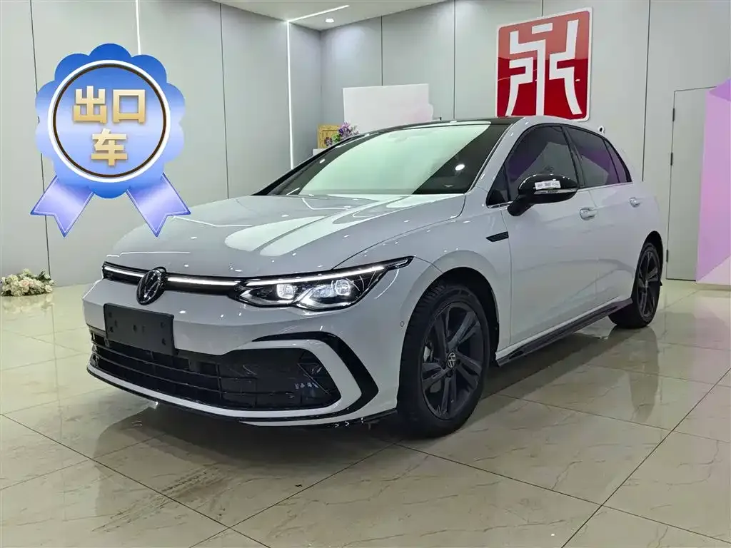 Volkswagen Golf 2023 из CN, фото 10