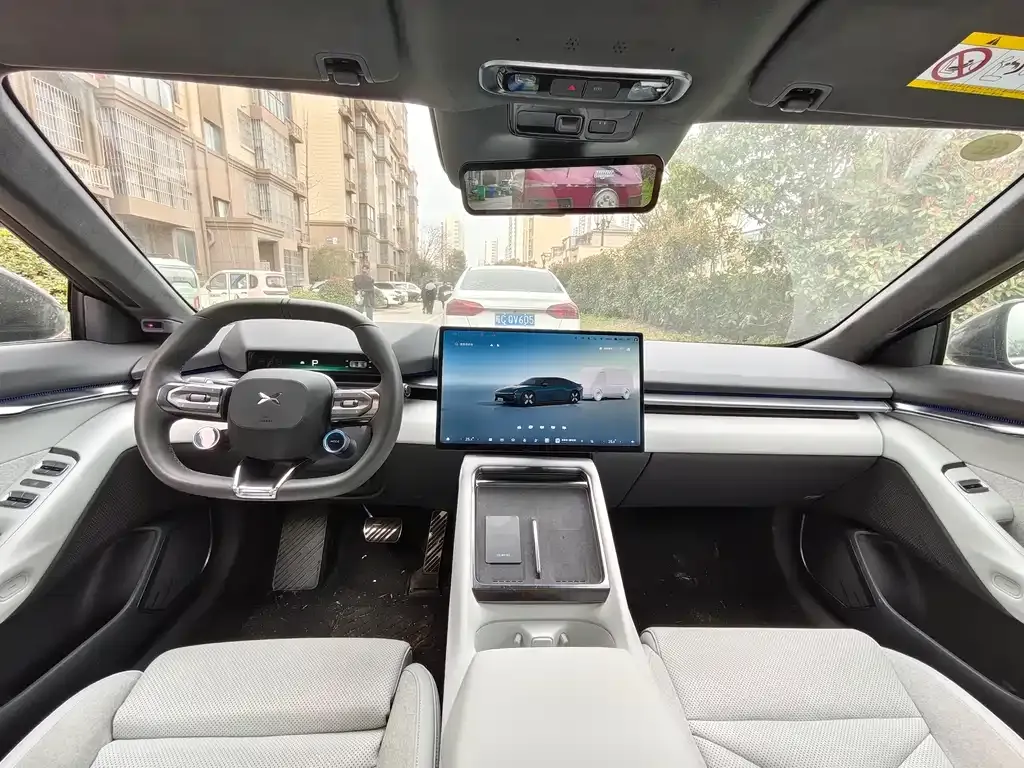 XPeng P7 — фото 9