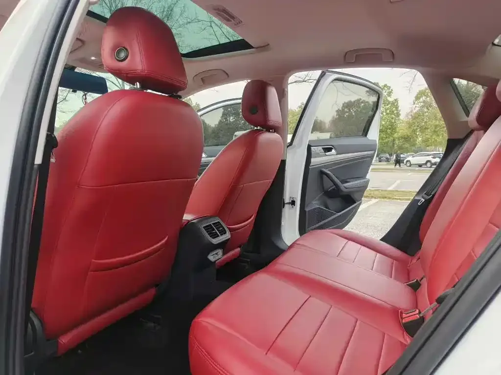 Volkswagen Lavida 2021 из CN, фото 2