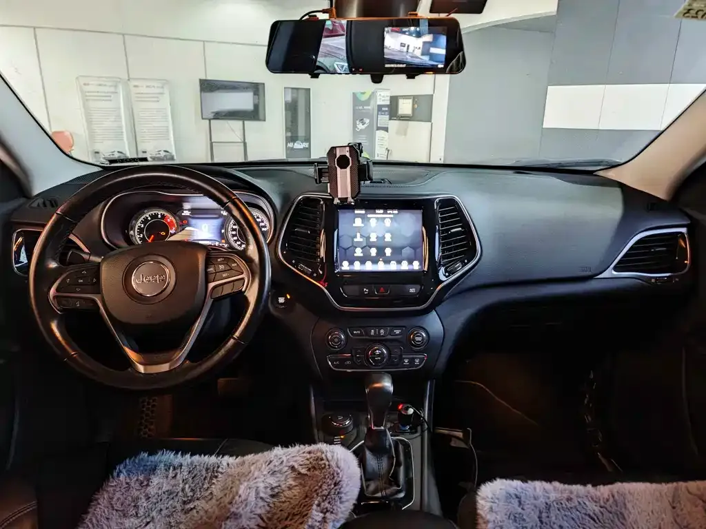 Jeep Cherokee 2021 из CN, фото 8
