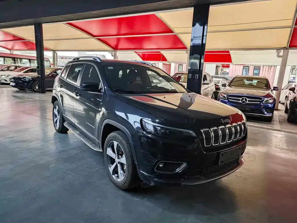 Jeep Cherokee 2021 из CN, фото 4