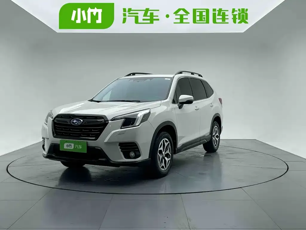 Subaru Forester — фото 1