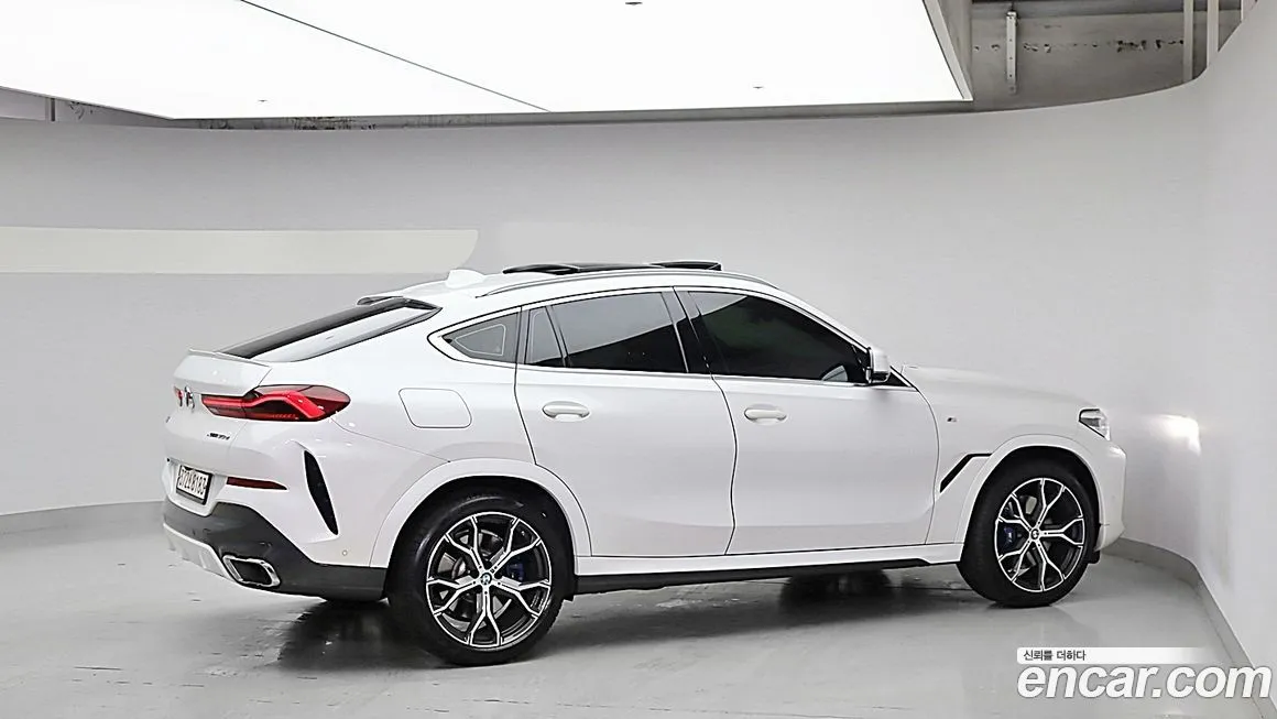 BMW X6 — фото 7