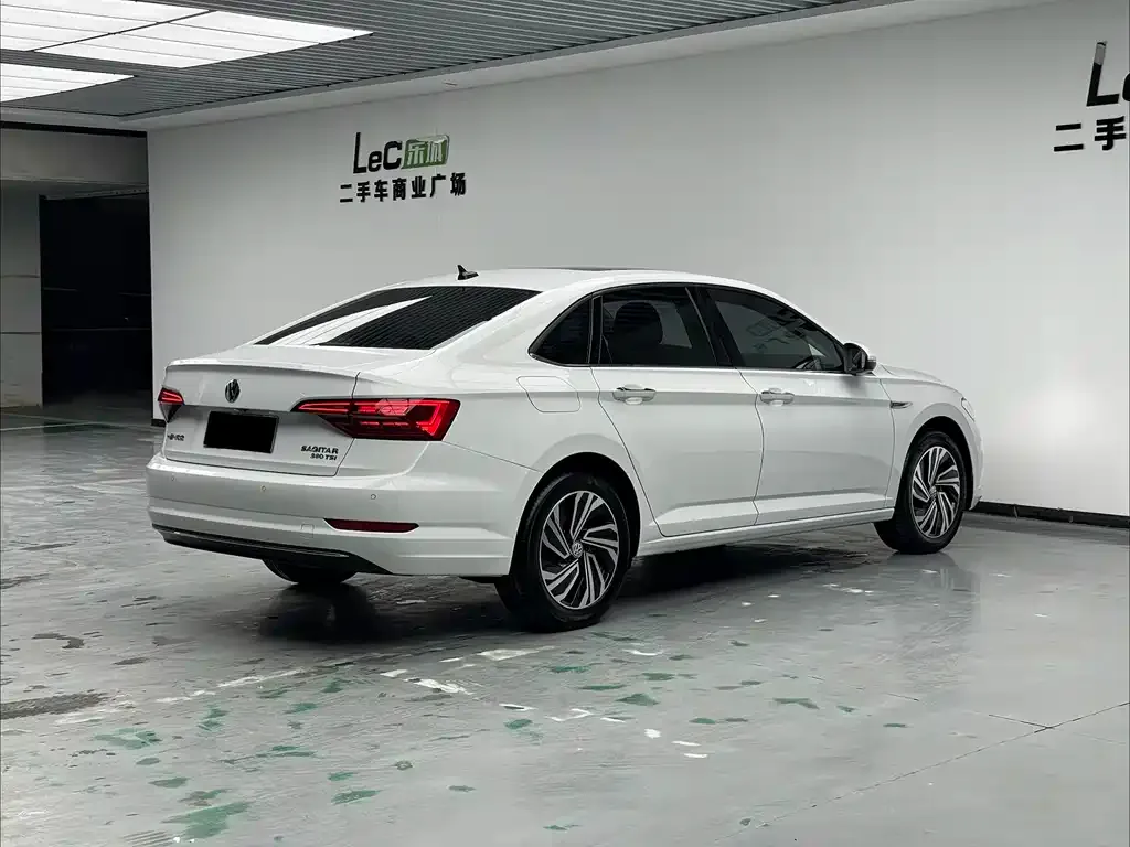 Volkswagen Sagitar 2022 из CN, фото 4