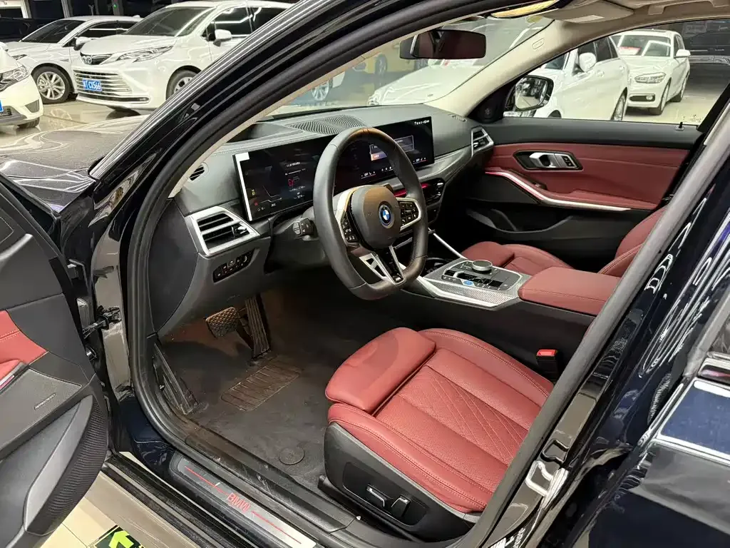 BMW i3 2024 из CN, фото 3