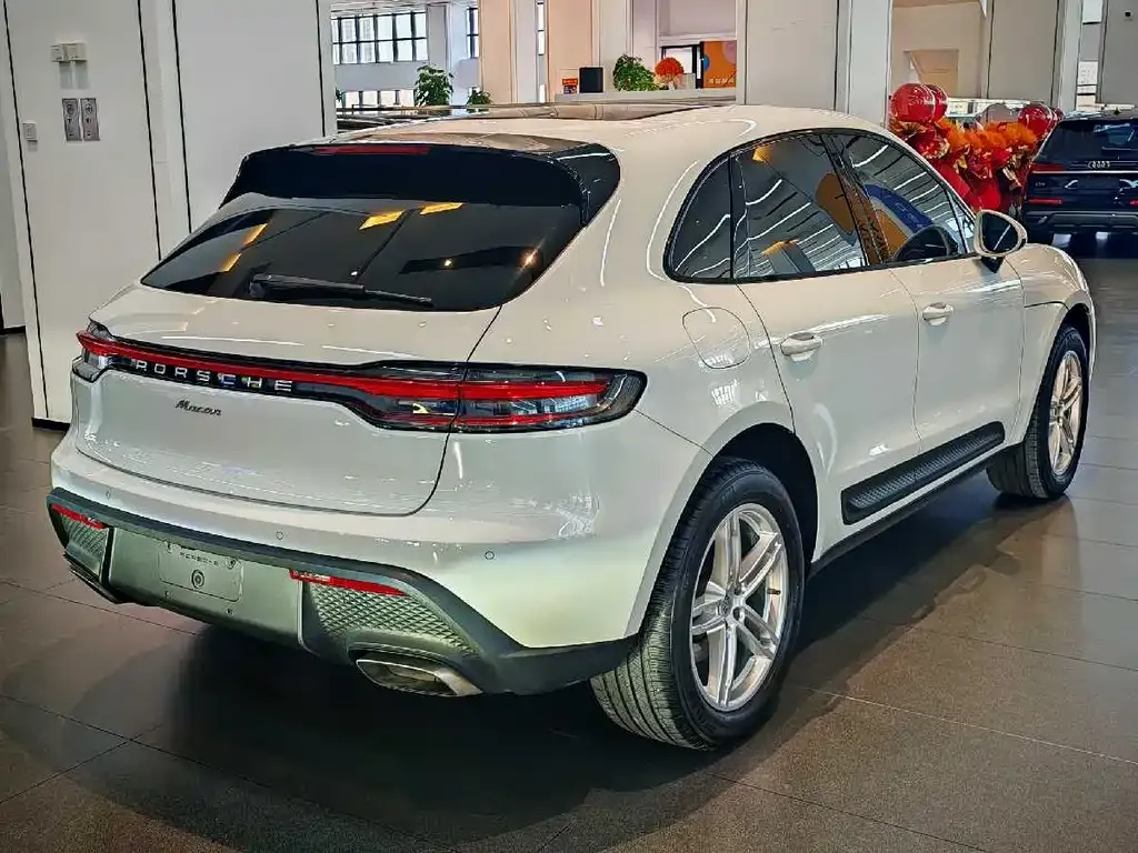 Porsche Macan — фото 5