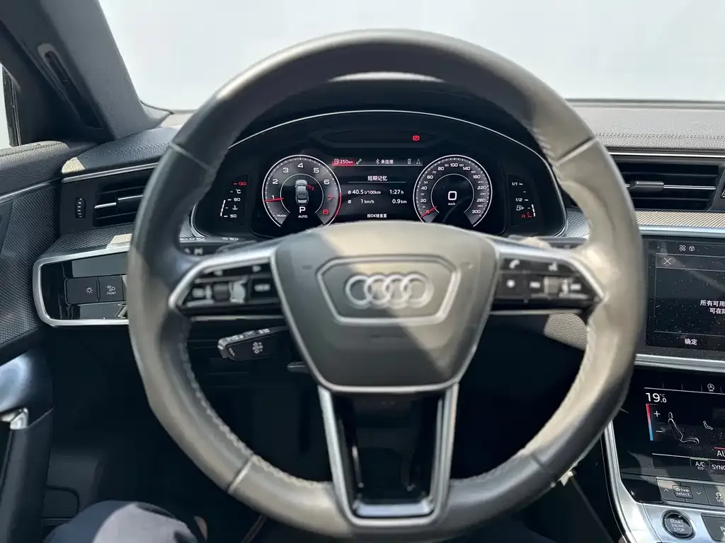 Audi A6L — фото 5