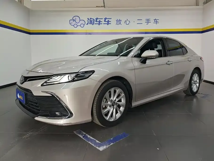 Toyota Camry 2022 из CN, фото 1