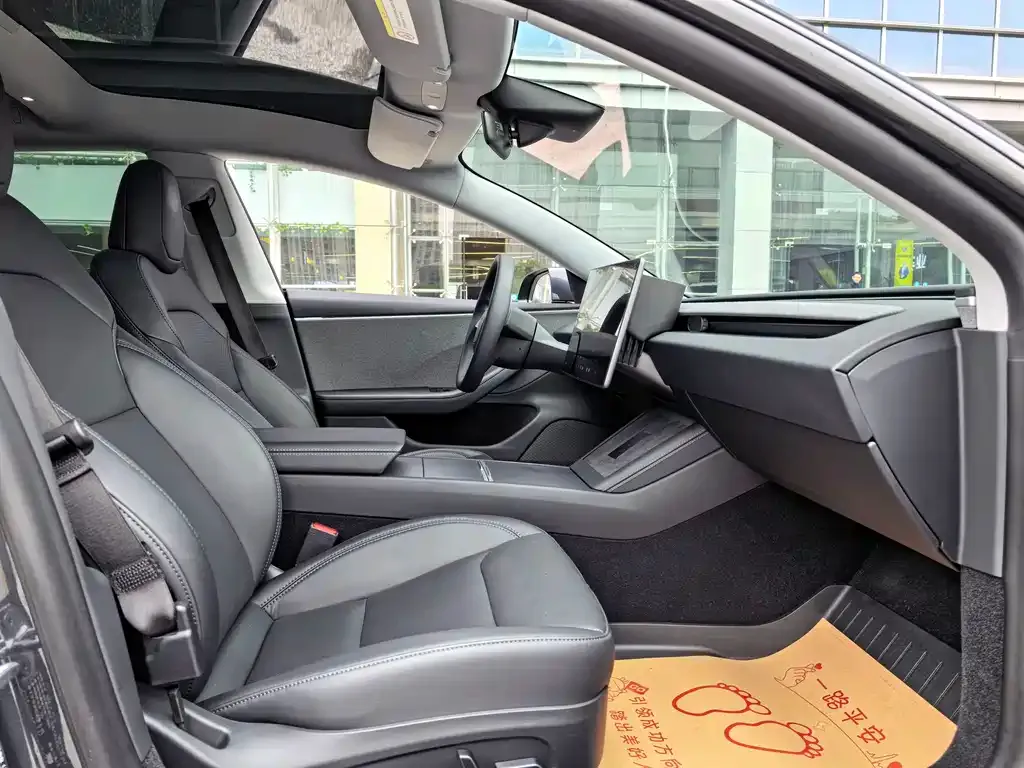 Tesla Model 3 2024 из CN, фото 3