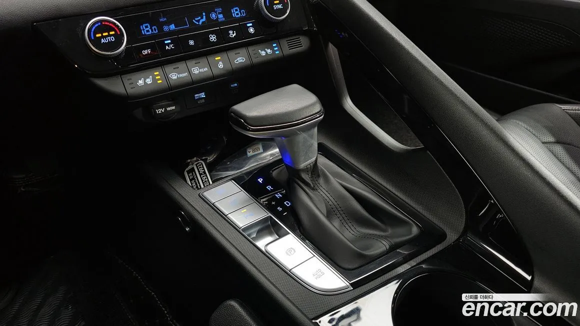 Hyundai AVANTE — фото 3