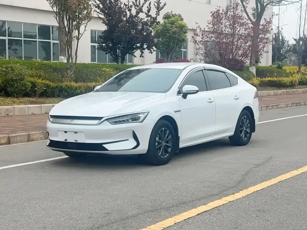 BYD Qin PLUS — фото 1
