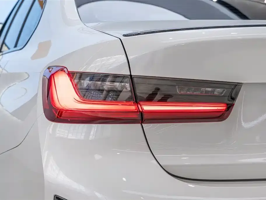 BMW 3 Series 2023 из CN, фото 4