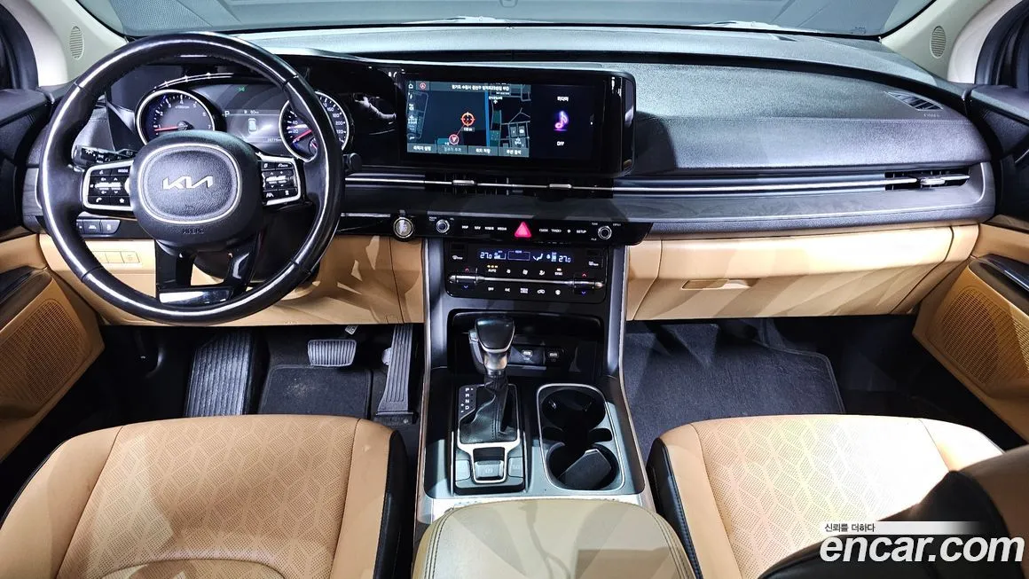Kia Carnival — фото 10