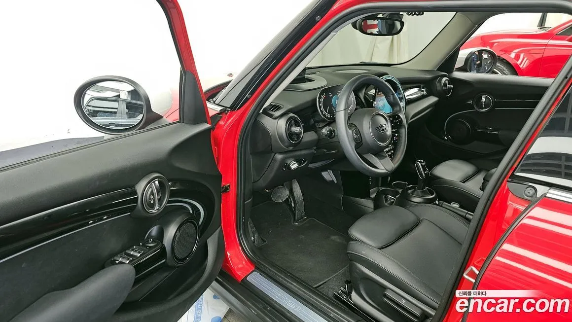 Mini Cooper 2023 из KR, фото 10
