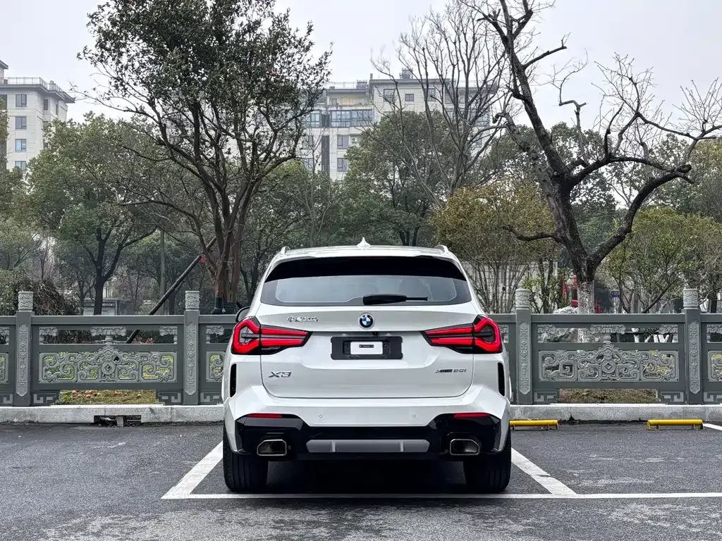 BMW X3 — фото 10