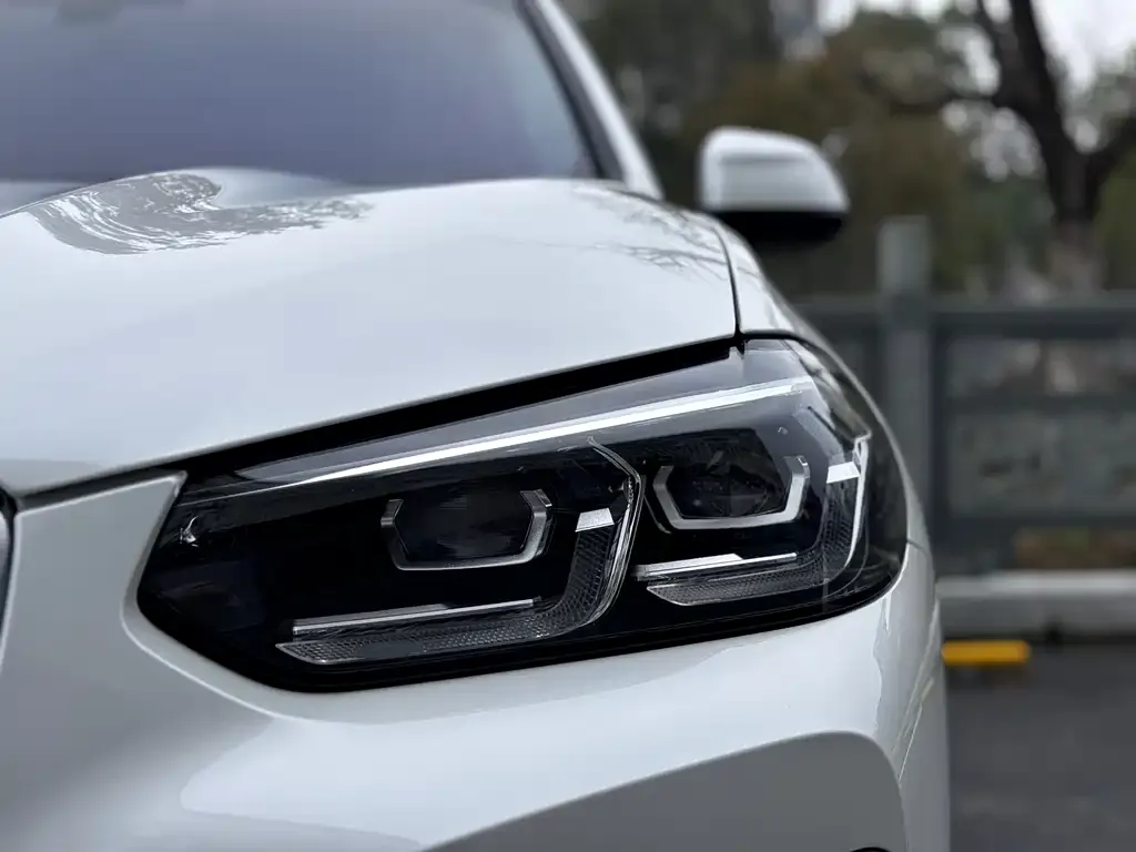 BMW X3 — фото 2