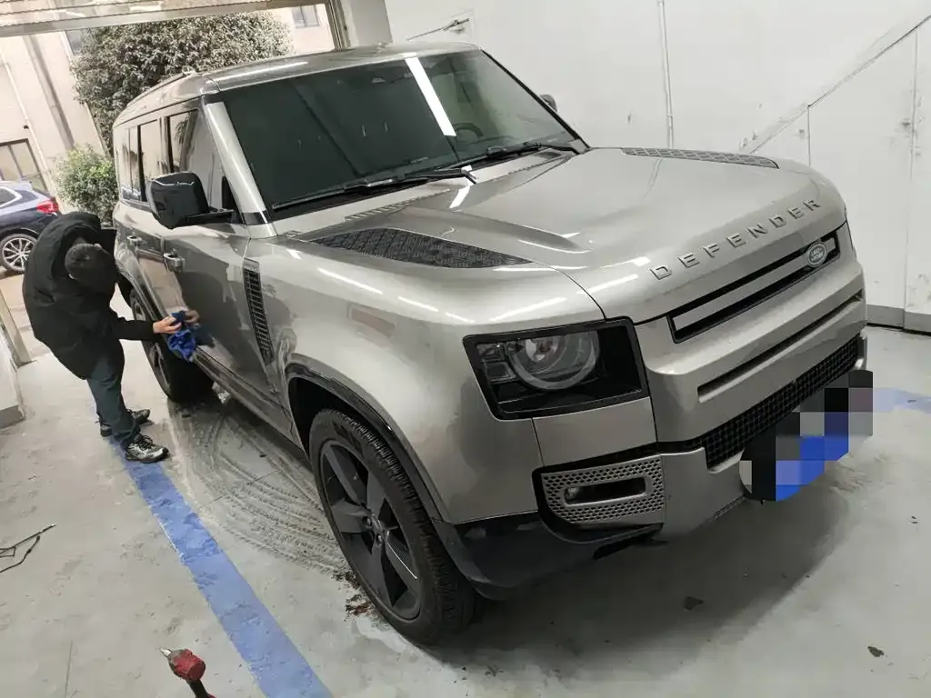 Land Rover Defender — фото 4