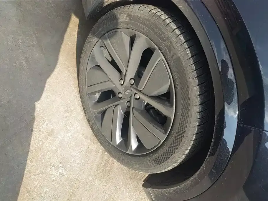 Li Auto L8 2025 из CN, фото 6
