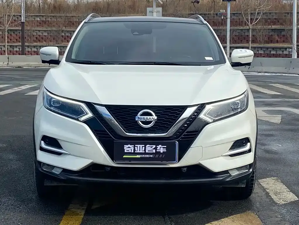 Nissan Qashqai — фото 6