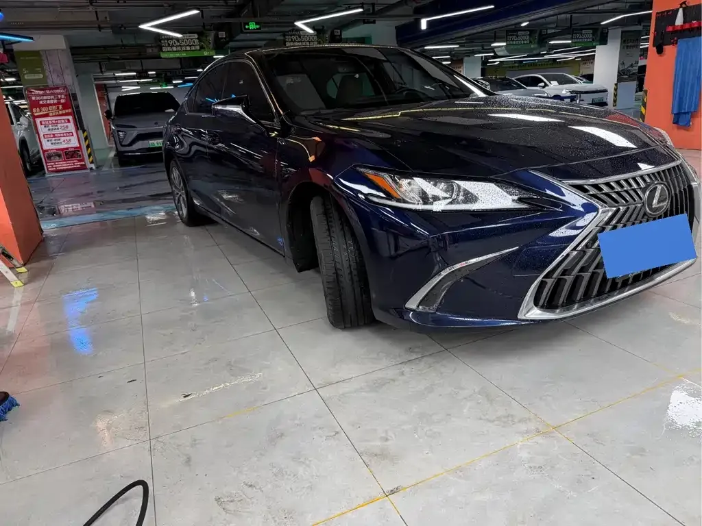 Lexus ES — фото 9