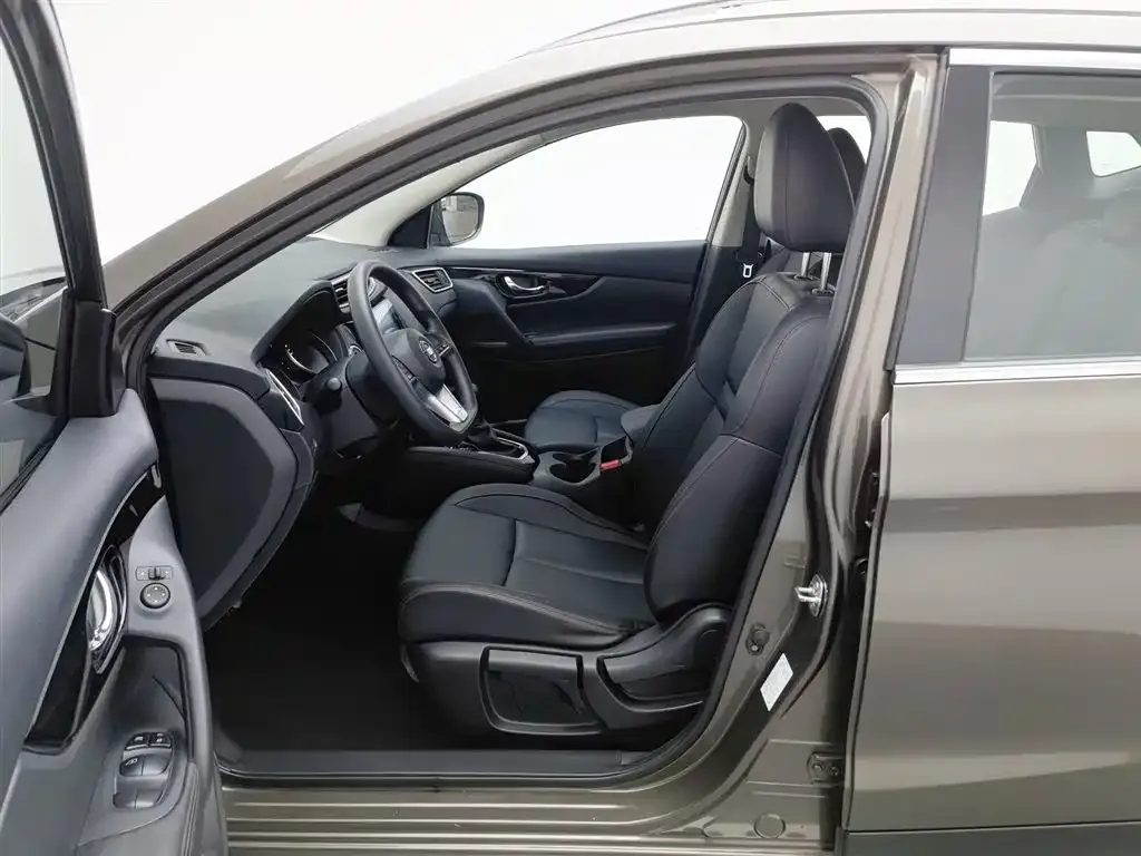 Nissan Qashqai — фото 9