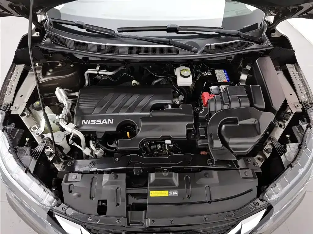 Nissan Qashqai — фото 7