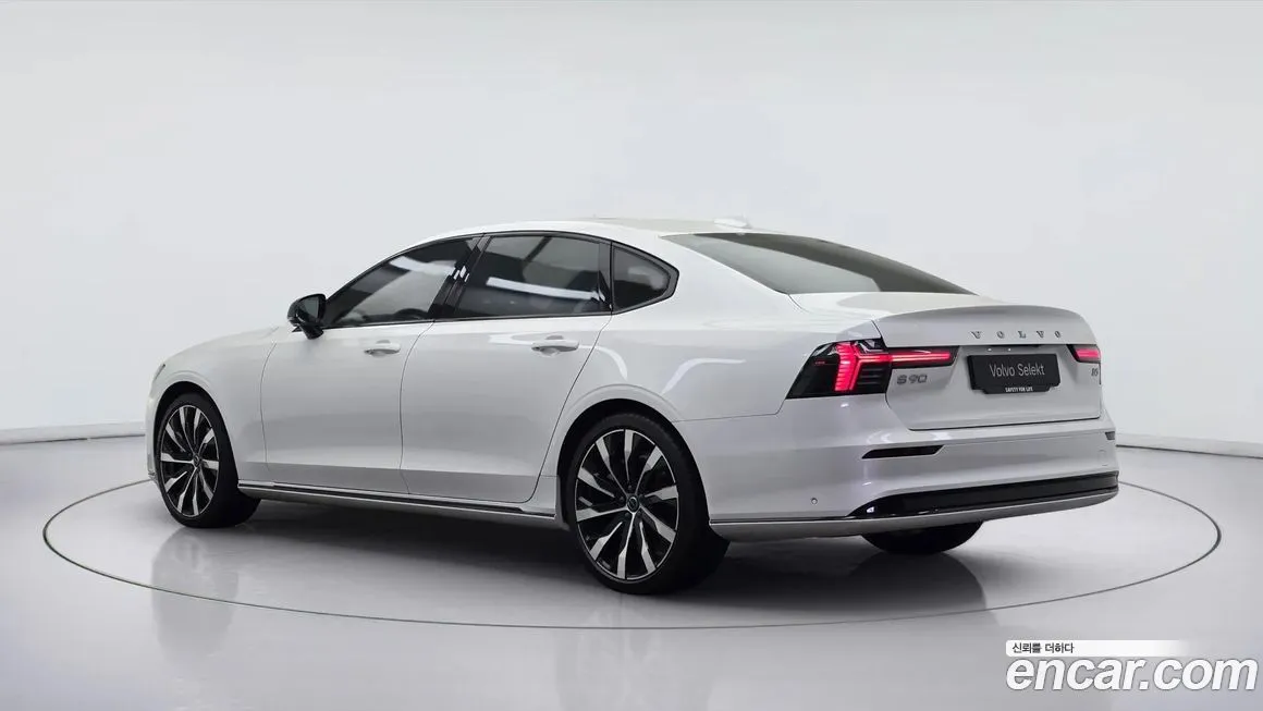 Volvo S90 2026 из KR, фото 4