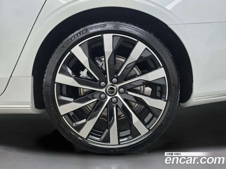 Volvo S90 2026 из KR, фото 5