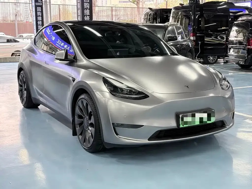 Tesla Model Y — фото 4