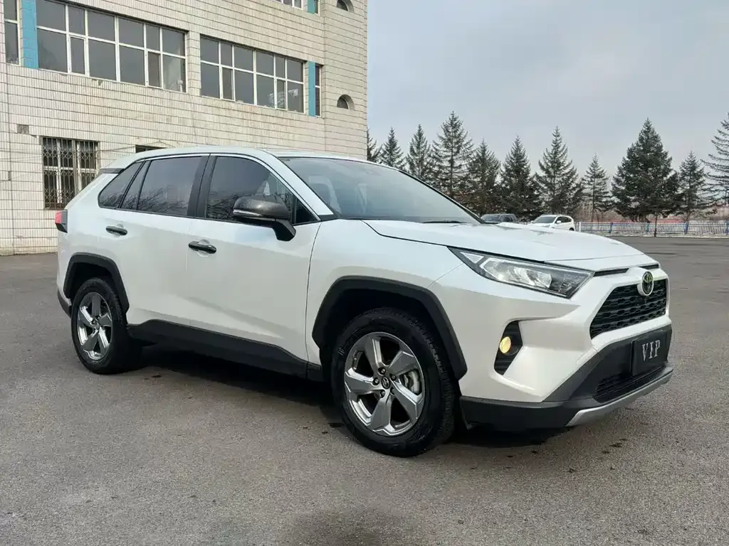 Toyota RAV4 2021 из CN, фото 8