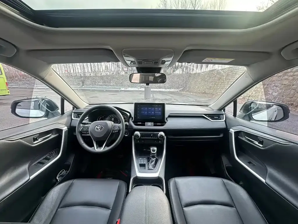 Toyota RAV4 2021 из CN, фото 6