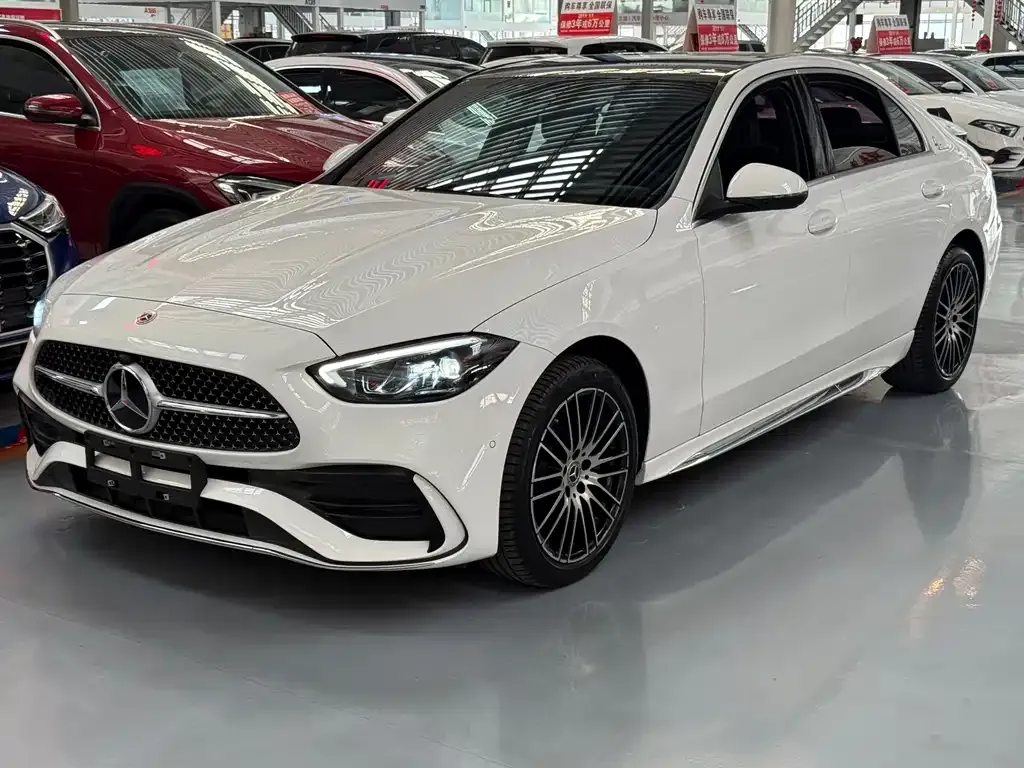 Mercedes-Benz C-Class — фото 1