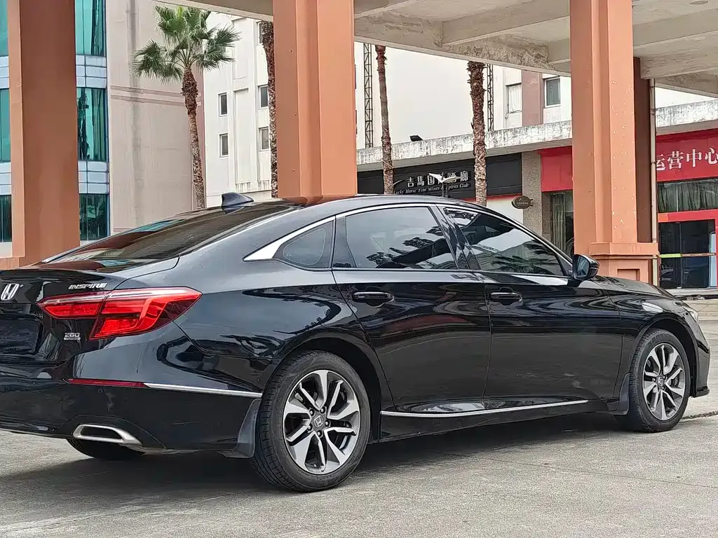 Honda Inspire — фото 4