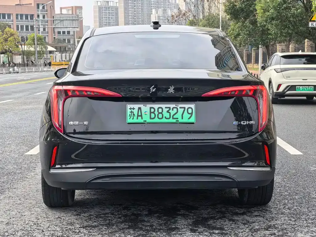 Hongqi E-QM5 2024 из CN, фото 7