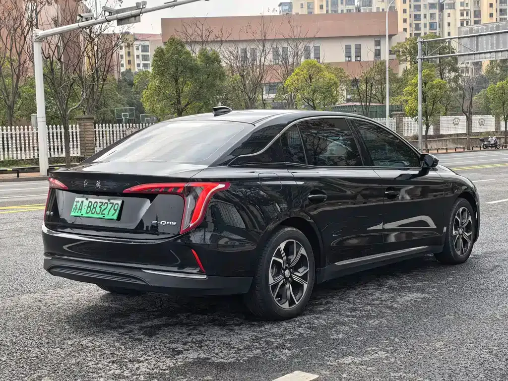 Hongqi E-QM5 2024 из CN, фото 5