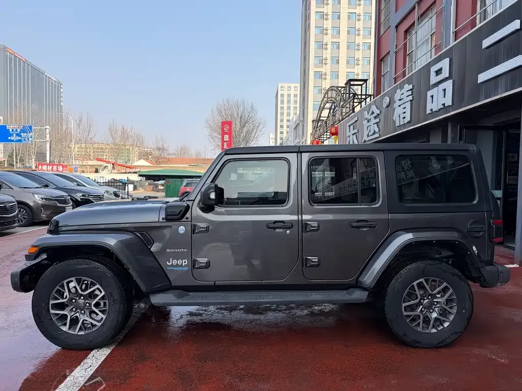 Jeep Wrangler PHEV 2021 из CN, фото 5