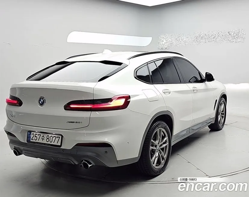 BMW X4 — фото 10