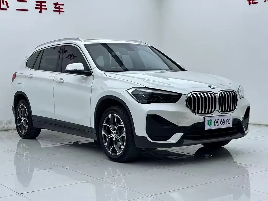 BMW X1 — фото 4