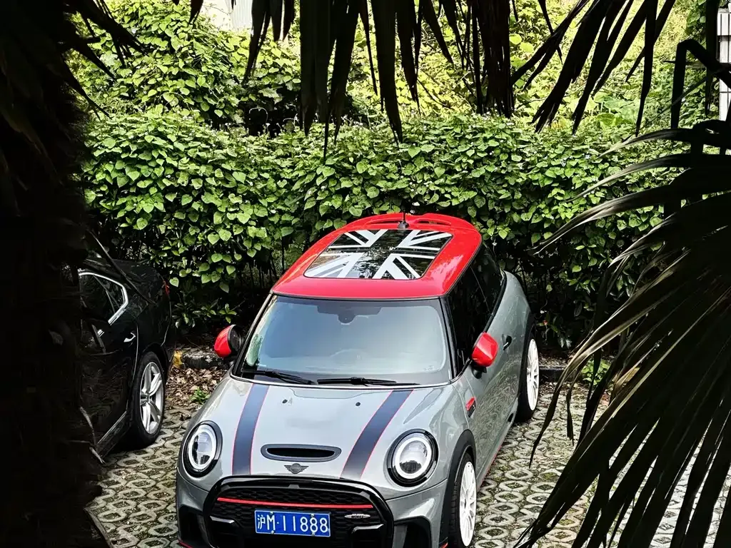 MINI Cooper (3-door) 2022 из CN, фото 10