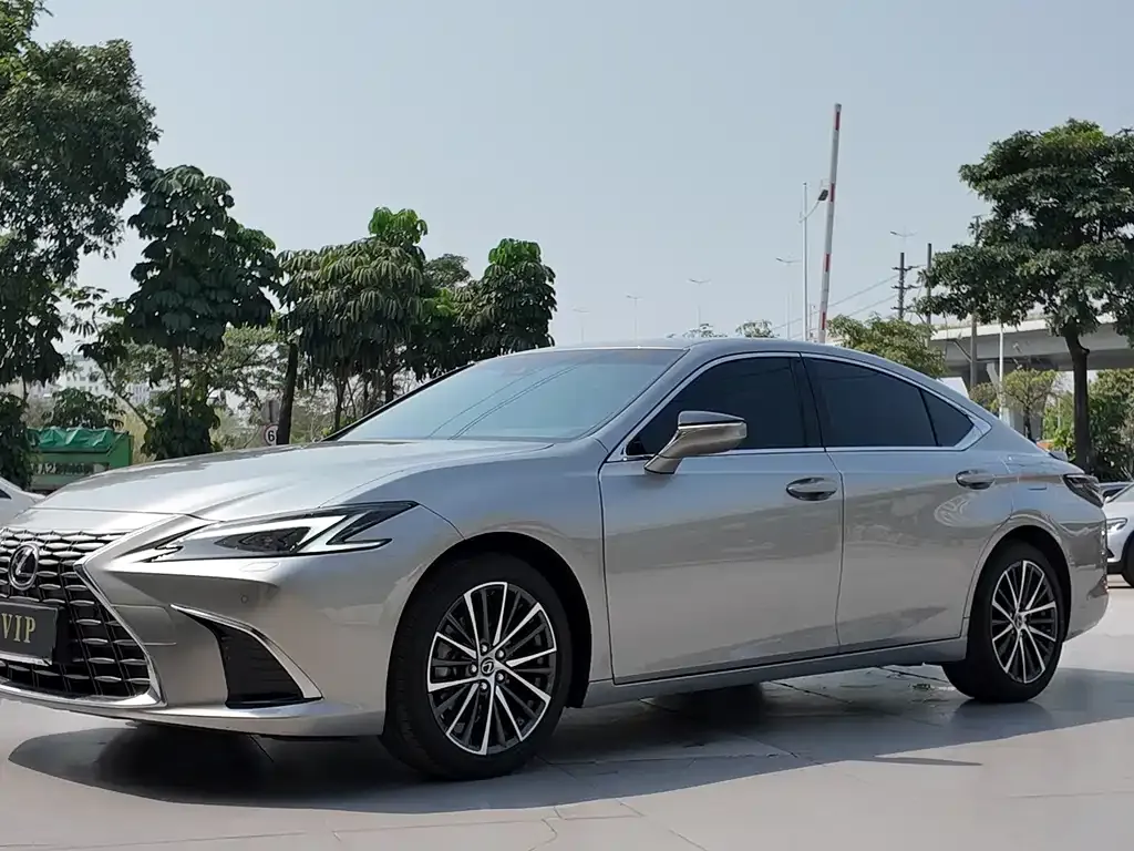 Lexus ES 2025 из CN, фото 10