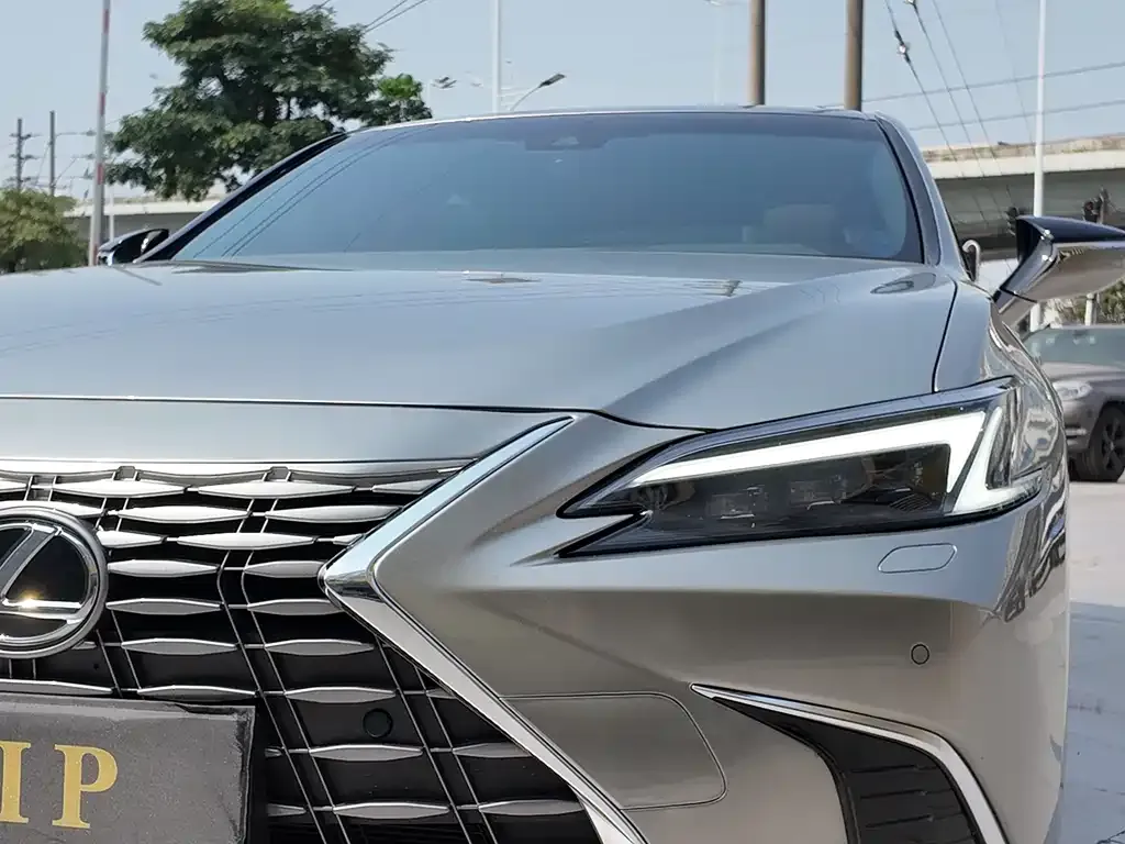Lexus ES 2025 из CN, фото 3