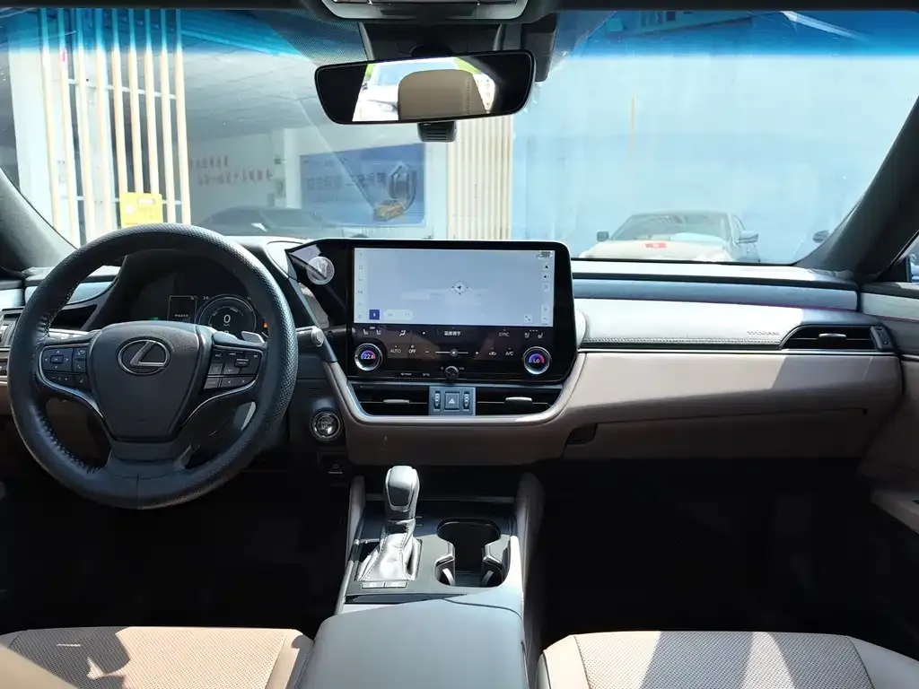 Lexus ES 2025 из CN, фото 6