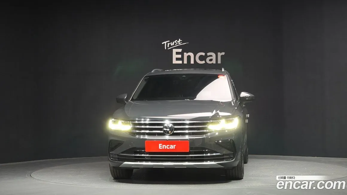 Volkswagen Tiguan — фото 7