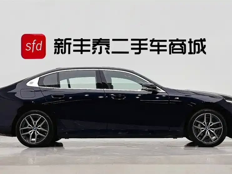 BMW i5 2025 из CN, фото 8