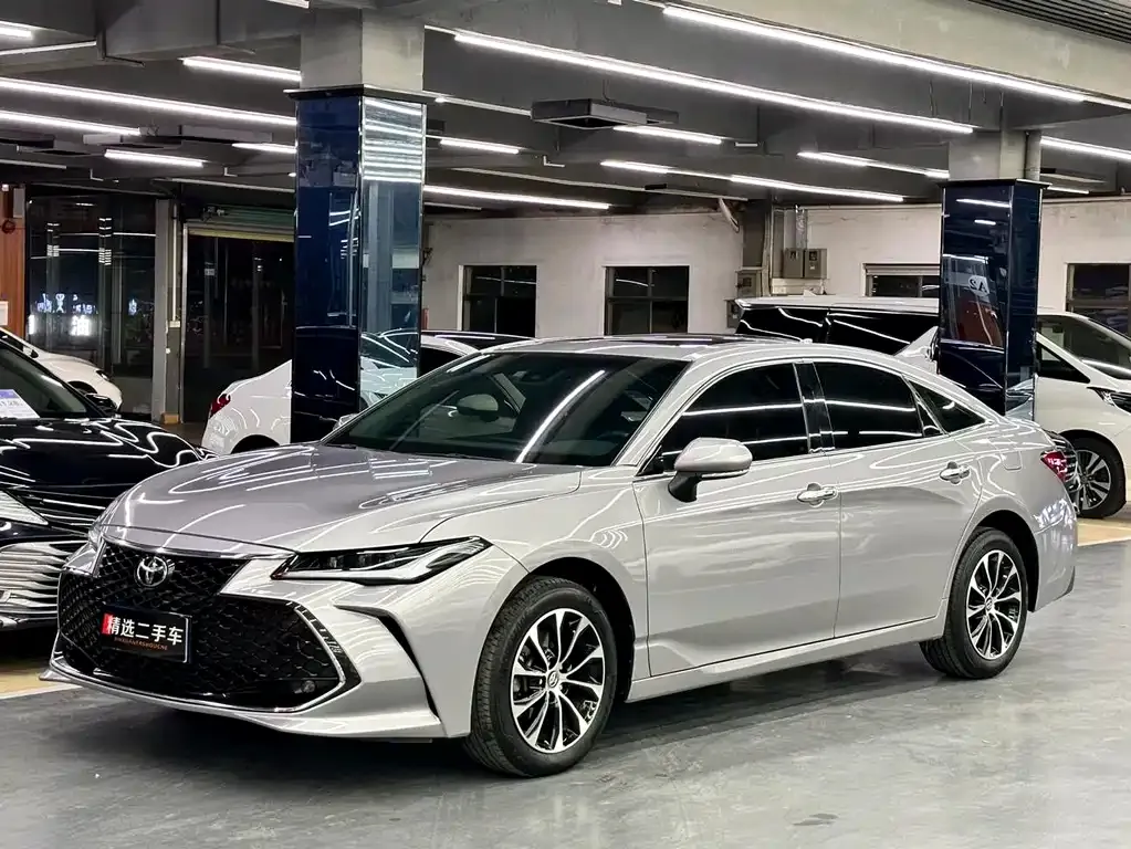 Toyota Avalon 2023 из CN, фото 1