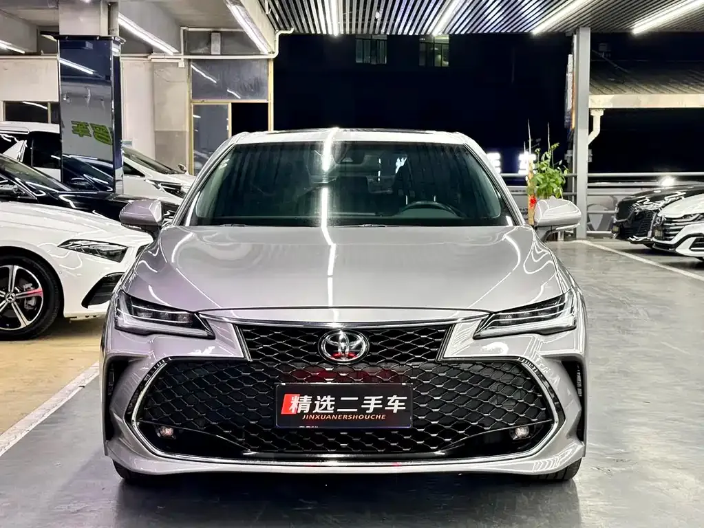 Toyota Avalon 2023 из CN, фото 5