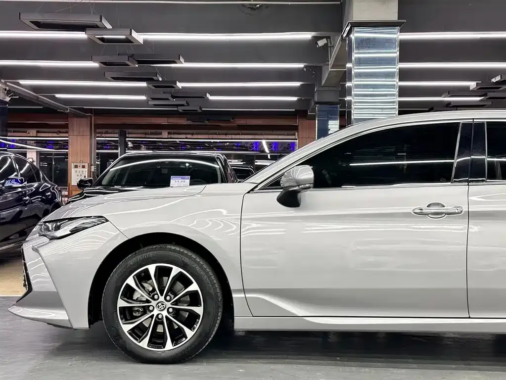 Toyota Avalon 2023 из CN, фото 8